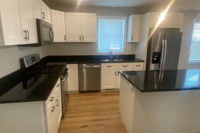 21-23 Brookfield #21 1
