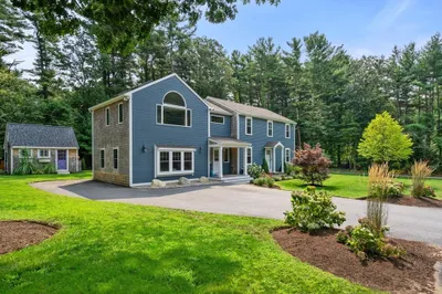 23 Grace Ln