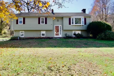 19 Sawmill Dr 1