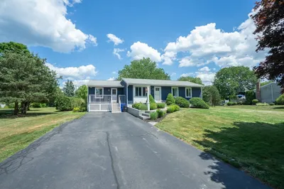 305 Scadding Street 1