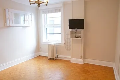 21 Beacon Street #8D