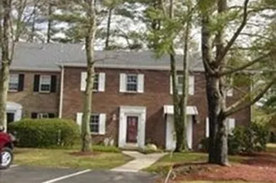 52 Edward Dr #52 1