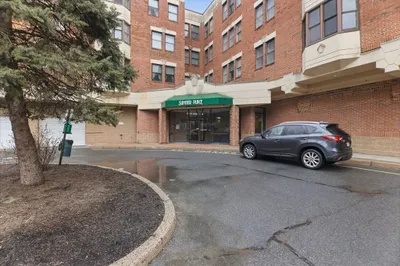 34 Sumner Ave #210 1