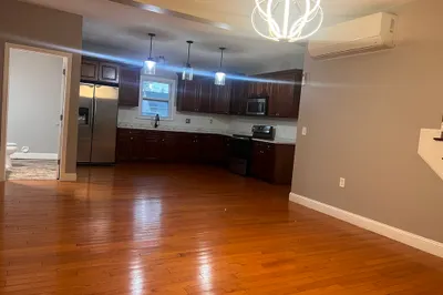 582 Centre St ##2 1