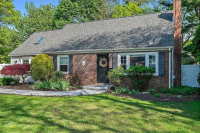 10 Stoughton Road 1