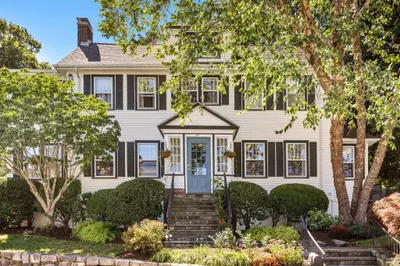 31 Moss Hill Road 1