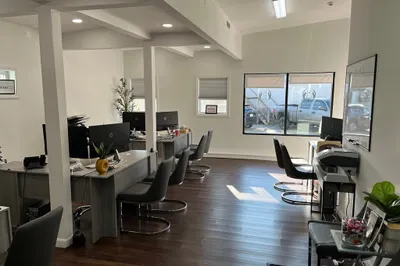 11 Broadway Rd 1