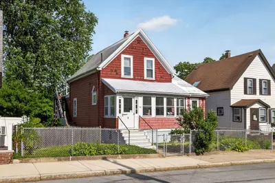 95 Marshall St