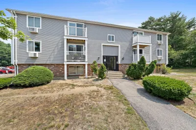 8 Royal Dane Dr #65 1