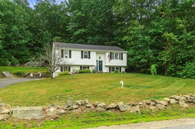 248 Mammoth Road 1
