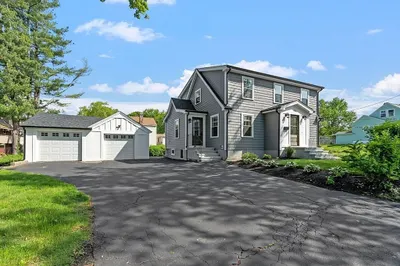 11 Caroline Ave 1