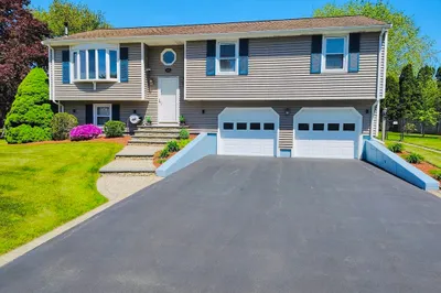 166 Mohawk Dr