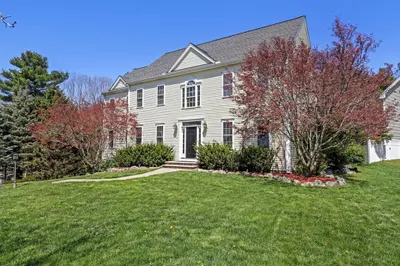468 Commonwealth Rd