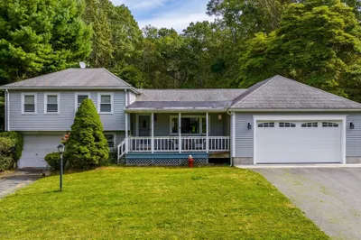 20 Monique Dr 1