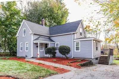 52 Brock St