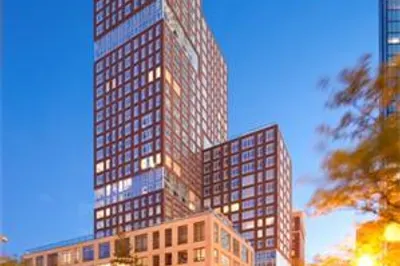 400 Stuart St #16J 1