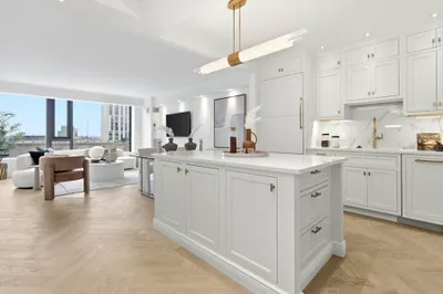 220 Boylston St #1004 1