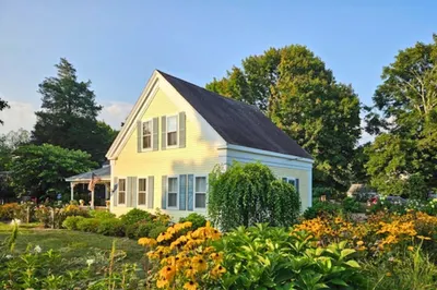 955 Main Street 1