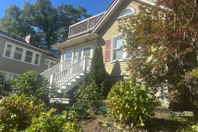 419 Lowell Ave 1