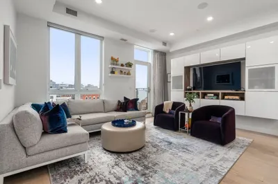 20 W 5th St #6G