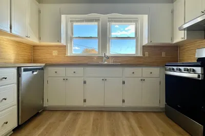 5 Fairview Ave #2