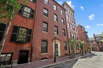 130 Myrtle St 1