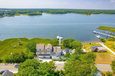 265 Monomoscoy Road 1