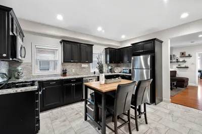 276 Princeton St #1 1
