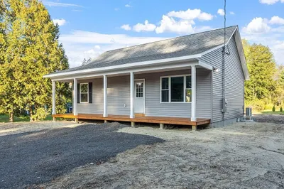 241 Hayden St 1