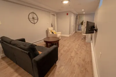 726 Metropolitan Ave #4