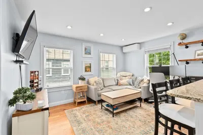 13 Emmet St #1