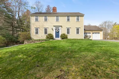 55 Pamden Ln 1