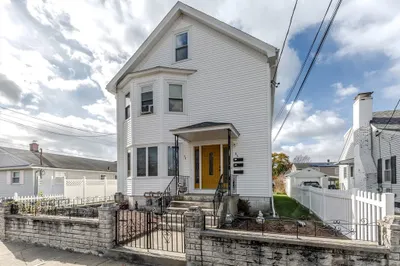 84 Bellevue Ave 1
