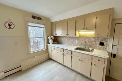 60 Franklin St #2