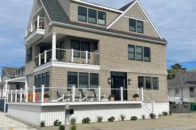 98 Central Ave 1