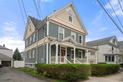 32 Manning St #1