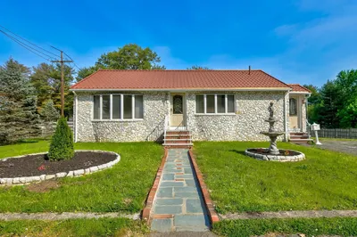 2 Herrick Road 1