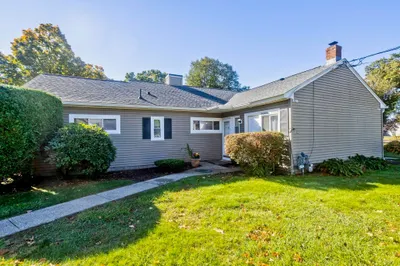183 Applewood Drive #183 1