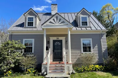38 Delano Park