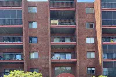 1 Summit Dr #62