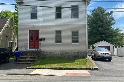 19 Stanley Ave 1