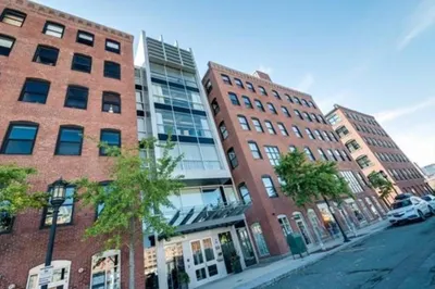 11-21 Wormwood St #321 1