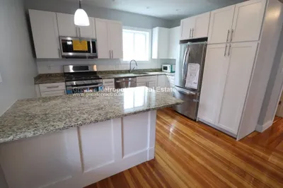 21 Seafoam Ave #3
