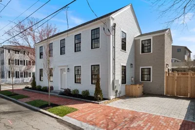 41 Bromfield St 1