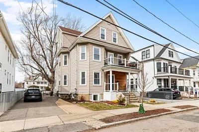 68 Cleveland St #1