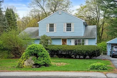 105 Rochdale St
