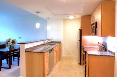 87 New St #203
