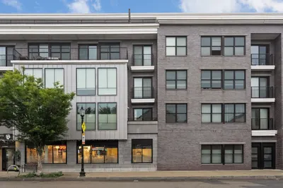150 W. Broadway #418 1