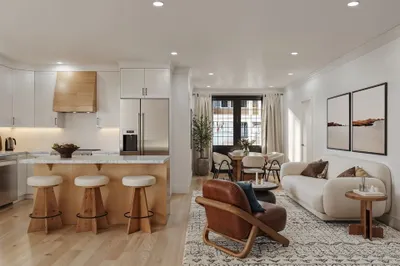 9 Sydney St #2