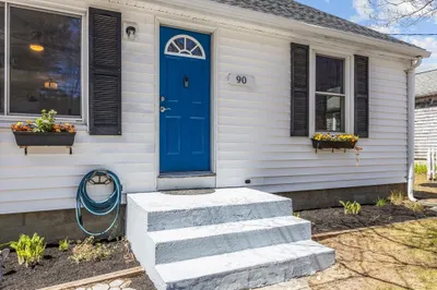 90 Hathaway St